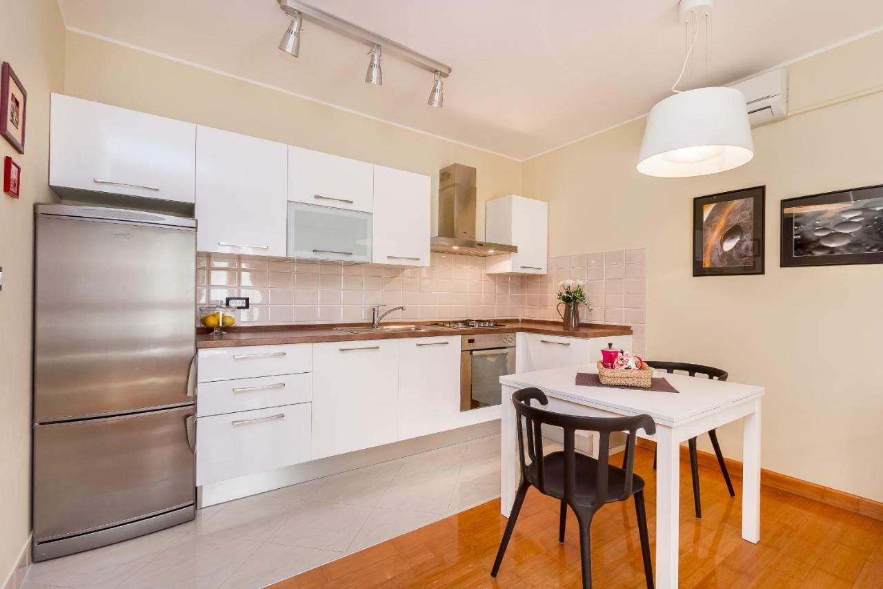 City Stylish Apartment Pula Exterior photo